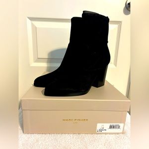Woman’s Marc Fisher new in box avalyn boots size 8.5